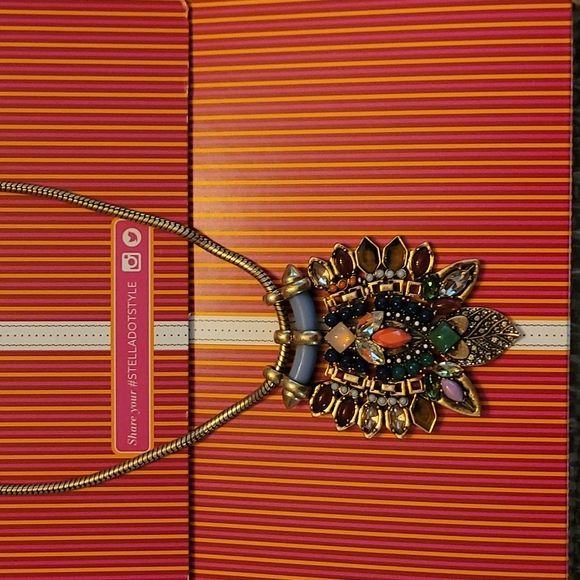 Stella and Dot 3 in one convertible necklace - Picture 3 of 5